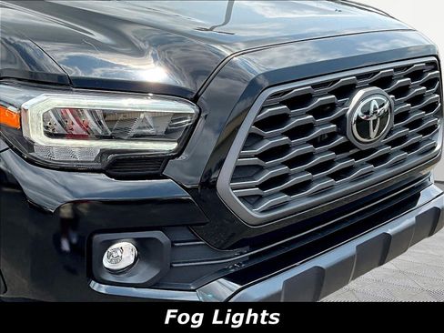 Used 2023 Toyota Tacoma TRD Off-Road AWD/4WD image 32