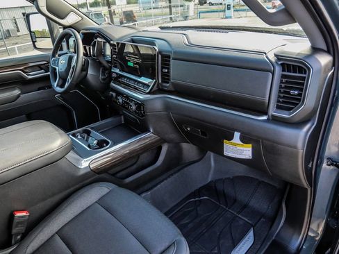 New 2026 Chevrolet Silverado 3500 LT w/ Convenience Package AWD/4WD image 14