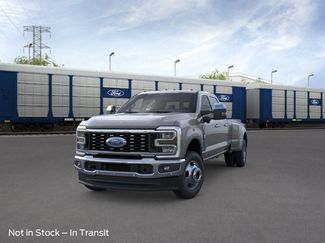 New 2026 Ford F350 4x4 Crew Cab DRW Super Duty video 2