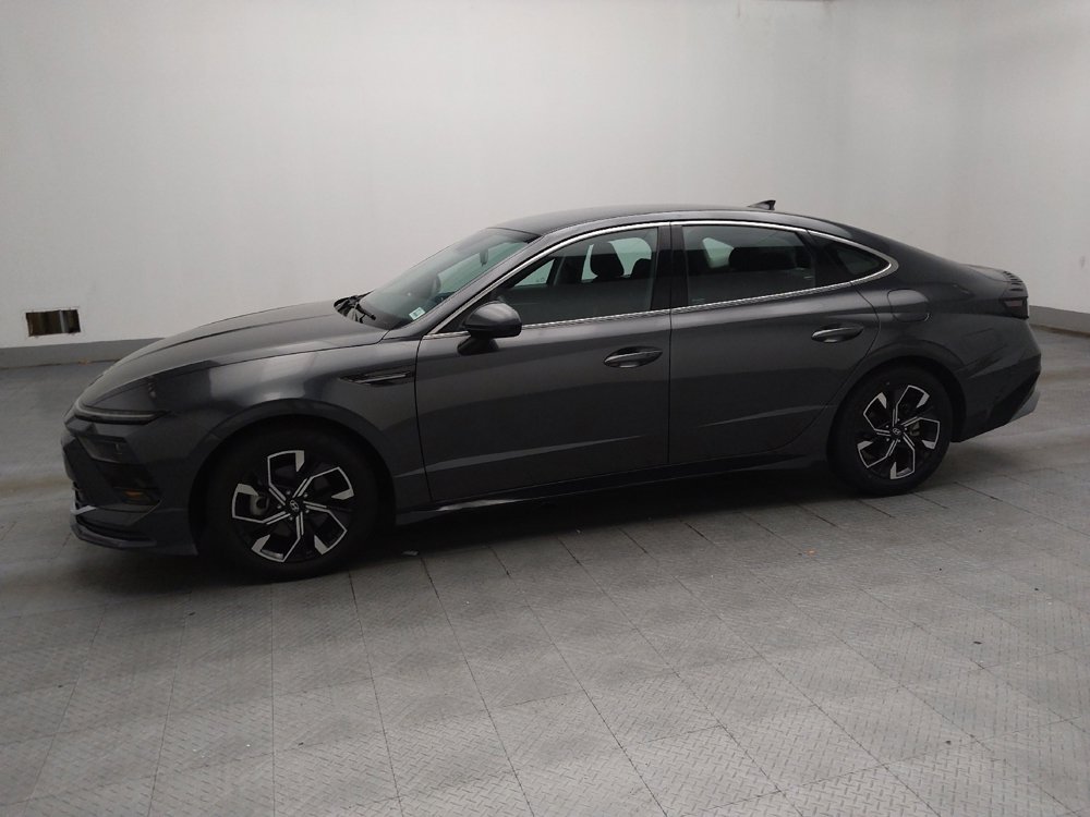 Used 2025 Hyundai Sonata SEL AWD/4WD image 2