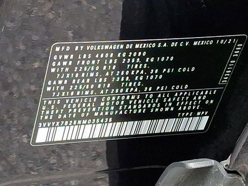 Certified 2022 Volkswagen Taos SE w/ IQ.Drive SE Package image 32