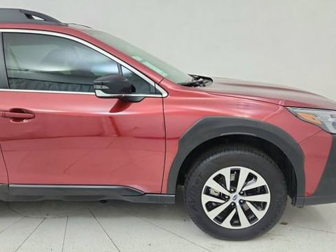 Used 2025 Subaru Outback Premium image 7