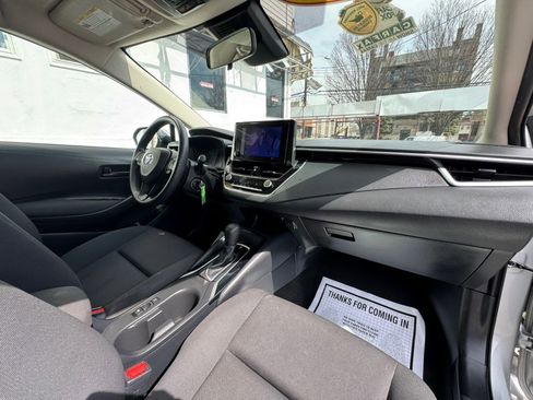 Used 2024 Toyota Corolla LE image 30