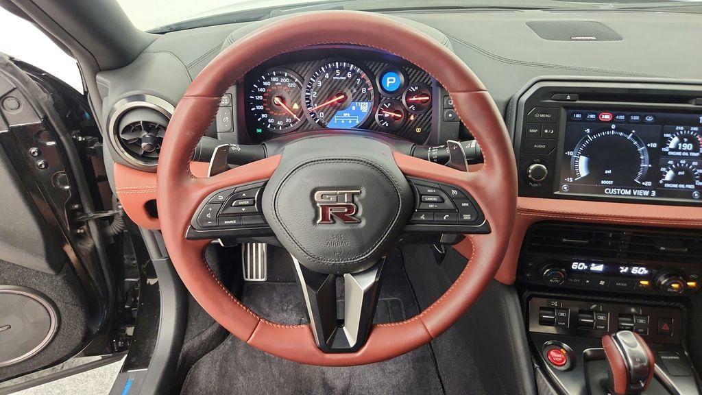 Used 2020 Nissan GT-R Premium w/ Premium Interior Package AWD/4WD image 30