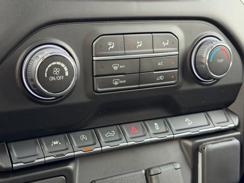 New 2026 Chevrolet Silverado 1500 Custom Trail Boss AWD/4WD image 19