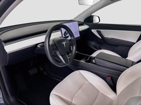 Used 2020 Tesla Model Y Long Range AWD/4WD image 9