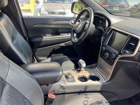 Used 2014 Jeep Grand Cherokee Limited AWD/4WD image 15