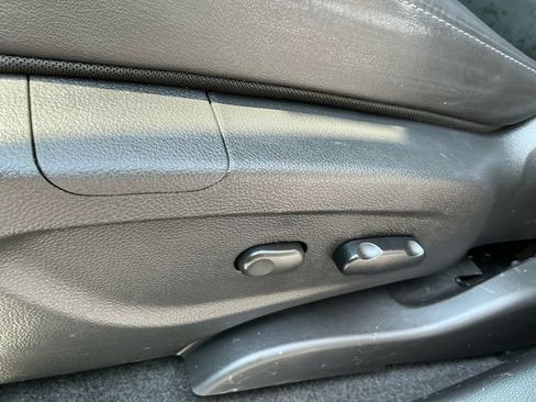 Used 2022 Buick Encore Preferred w/ Safety Package AWD/4WD image 25