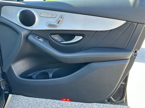 Used 2022 Mercedes-Benz GLC 300 GLC 300 image 35