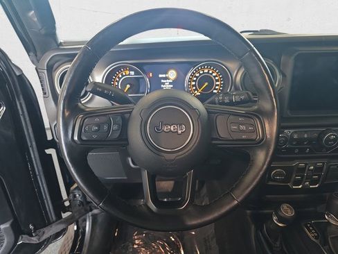 Used 2021 Jeep Wrangler Unlimited Sport image 17