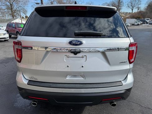 Used 2018 Ford Explorer 4WD image 4