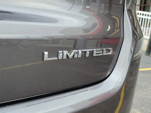 Used 2024 Jeep Compass Limited image 7