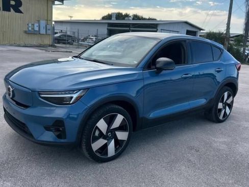 Used 2023 Volvo C40 P8 Recharge Ultimate AWD/4WD image 1
