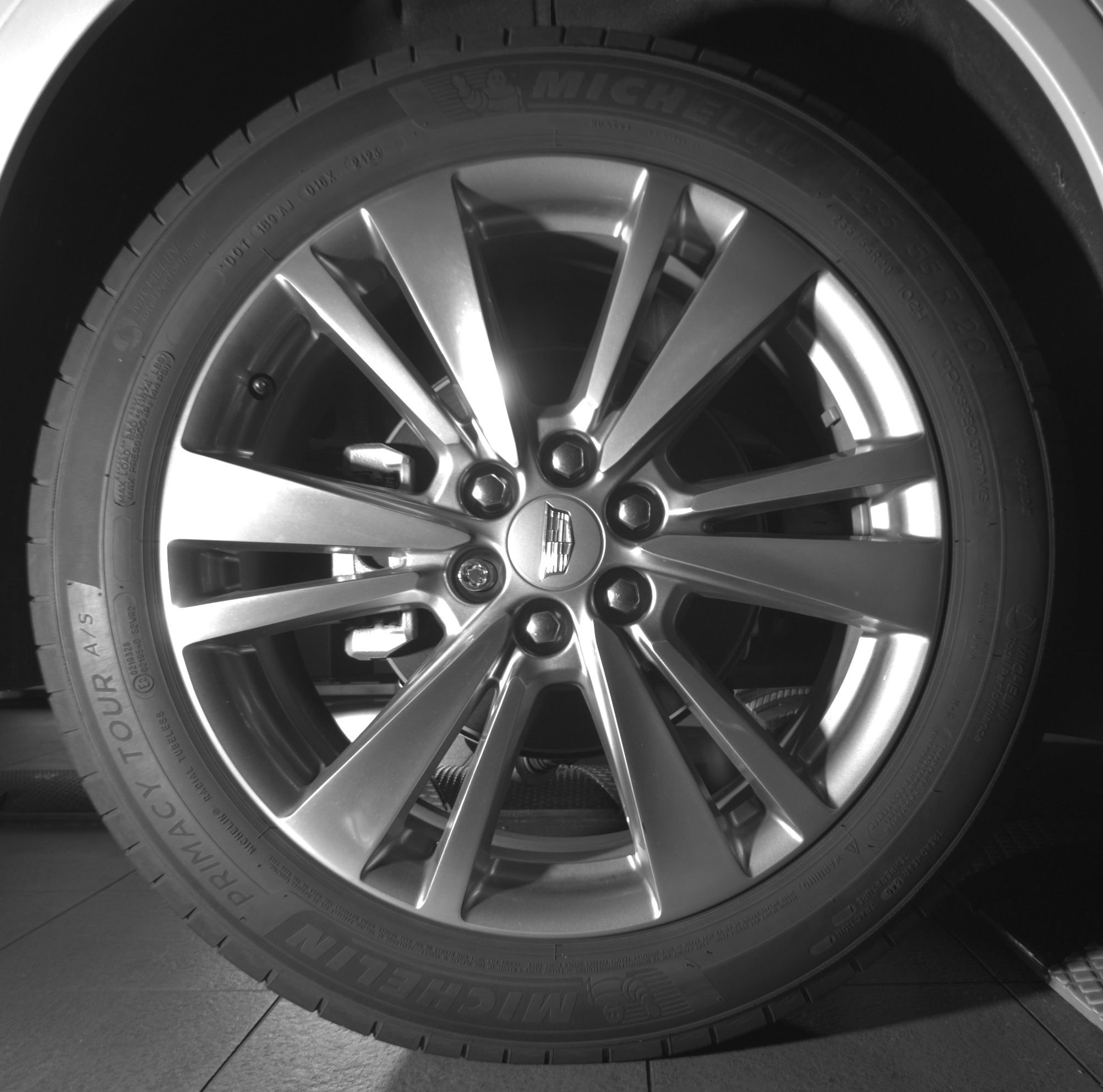 Used 2024 Cadillac XT5 Premium Luxury FWD image 9
