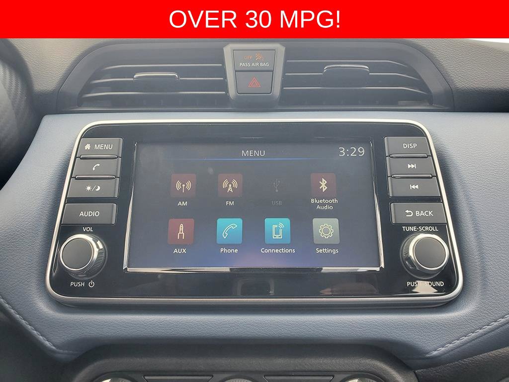 New 2025 Nissan Versa SV w/ Trunk Package FWD image 27