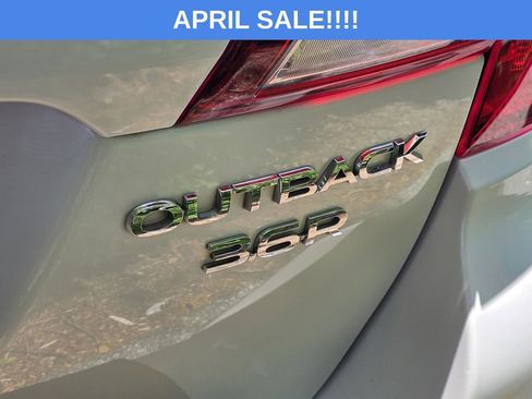 Used 2019 Subaru Outback 3.6R Limited AWD/4WD image 5