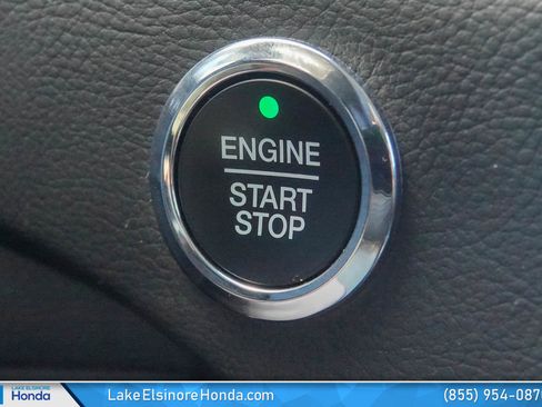 Used 2024 Ford Edge Titanium image 26