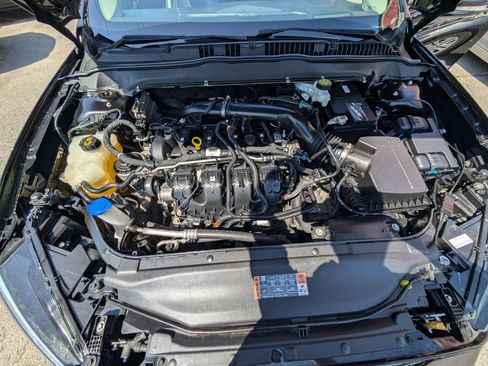 Used 2020 Ford Fusion Titanium AWD/4WD image 10