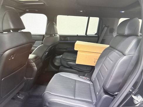 Used 2026 Hyundai Santa Fe Calligraphy AWD/4WD image 6