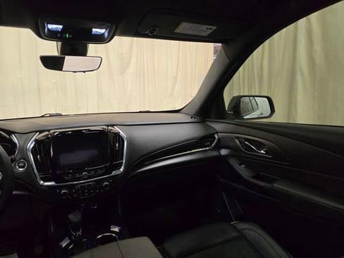 Used 2023 Chevrolet Traverse Premier w/ Redline Edition AWD/4WD image 34