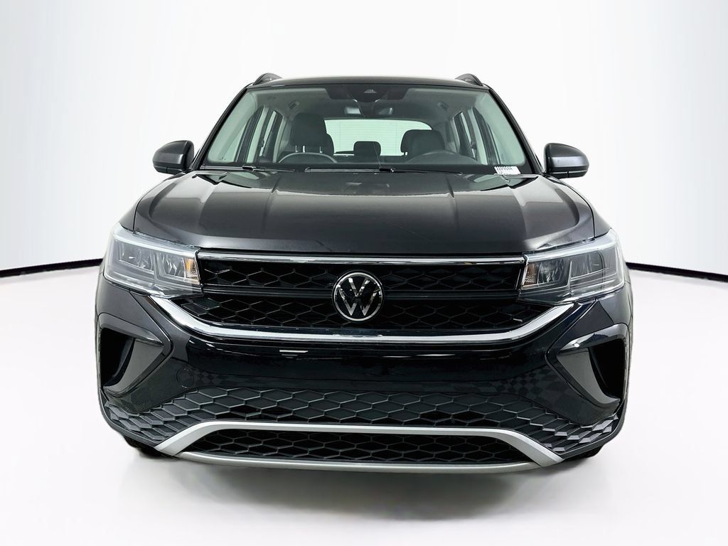 Used 2024 Volkswagen Taos S FWD image 6