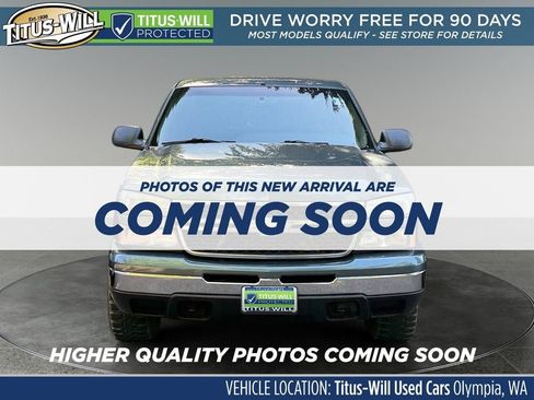 Used 2007 Chevrolet Silverado 1500 LT w/ Extended Cab Value Package AWD/4WD image 2
