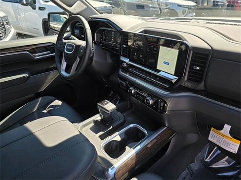 Used 2025 GMC Sierra 1500 Elevation w/ Elevation Premium Package image 11