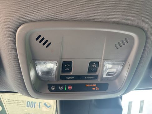 Used 2023 Chevrolet Malibu LT FWD image 31