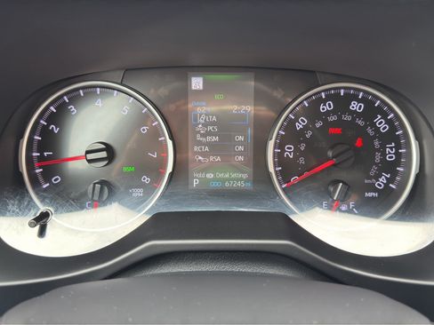 Used 2022 Toyota RAV4 LE AWD/4WD image 8