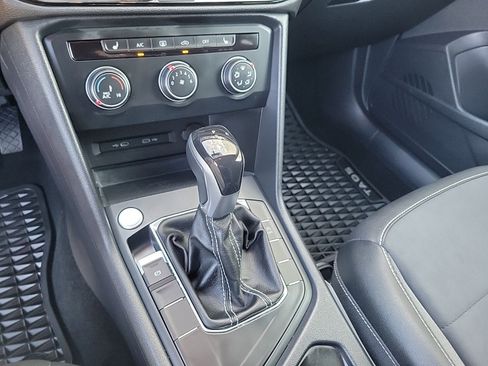 Used 2022 Volkswagen Taos SE image 19