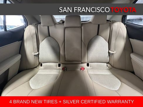 Certified 2018 Toyota Camry LE image 14