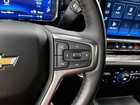 Used 2024 Chevrolet Silverado 2500 LTZ w/ LTZ Convenience Package image 24