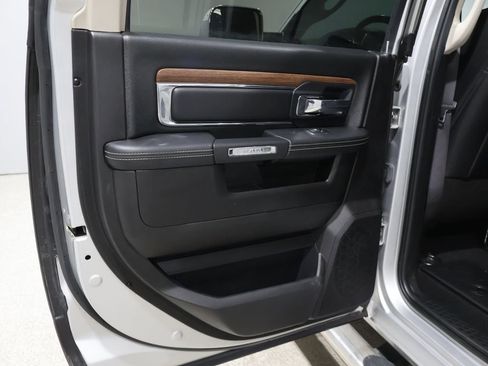 Used 2018 RAM 2500 Laramie w/ Convenience Group image 20