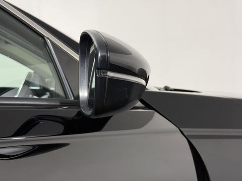 Used 2023 Honda Accord Touring image 7