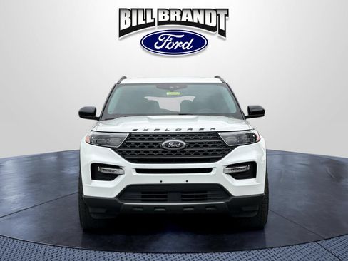 Used 2023 Ford Explorer XLT w/ Equipment Group 202A AWD/4WD image 8