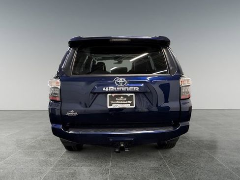 Used 2021 Toyota 4Runner SR5 Premium w/ Moonroof Package AWD/4WD image 23
