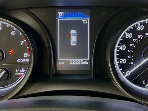 Used 2023 Toyota Camry SE FWD image 22