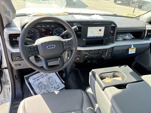 New 2026 Ford F250 XL w/ XL Chrome Package image 22
