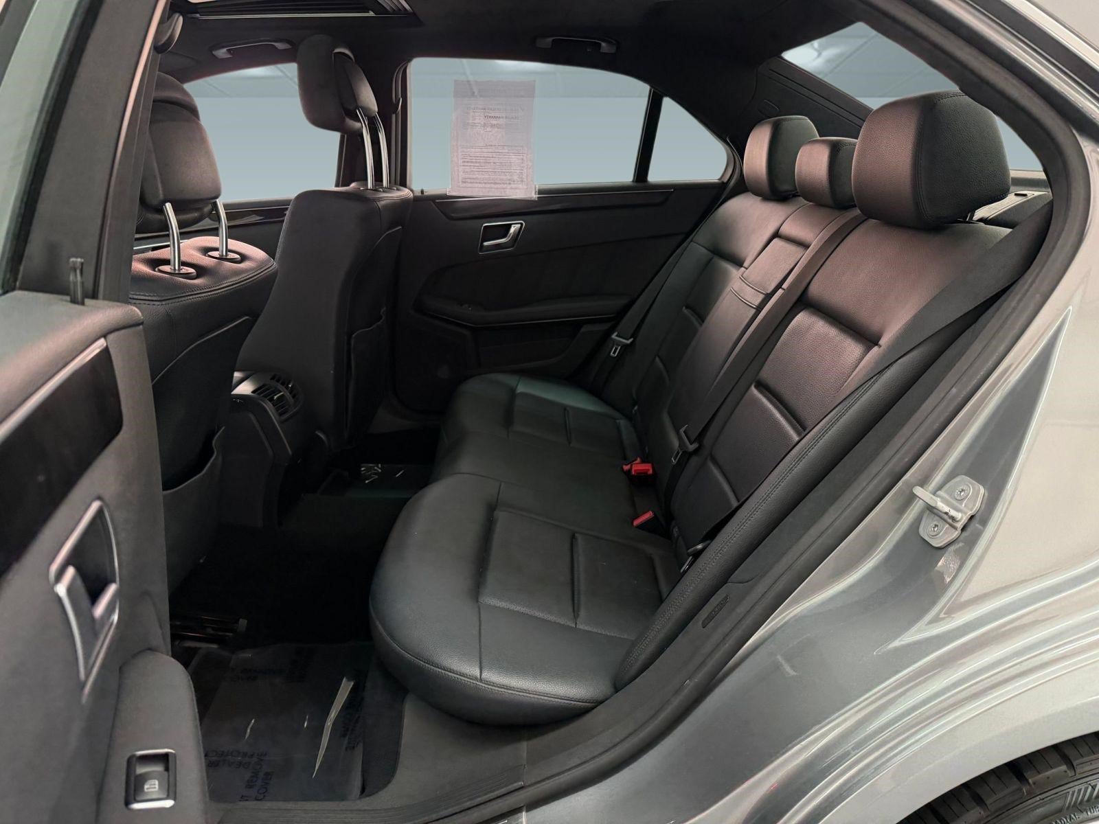 Used 2010 Mercedes-Benz E 350 Sedan image 20