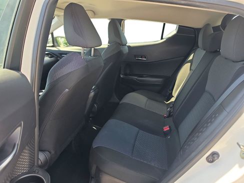Used 2021 Toyota C-HR LE FWD image 19