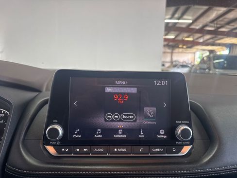 Used 2021 Nissan Rogue S image 15