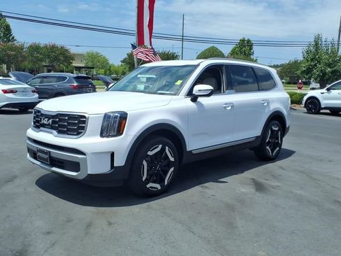 Used 2024 Kia Telluride S w/ S Sunroof Package AWD/4WD image 2