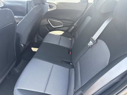 Used 2025 Kia Soul LX FWD image 14