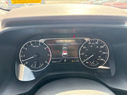 Used 2023 Nissan Rogue SV AWD/4WD image 18