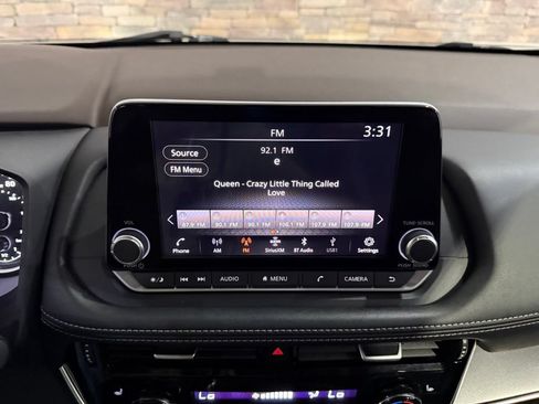 Used 2022 Nissan Rogue SV w/ SV Premium Package AWD/4WD image 18