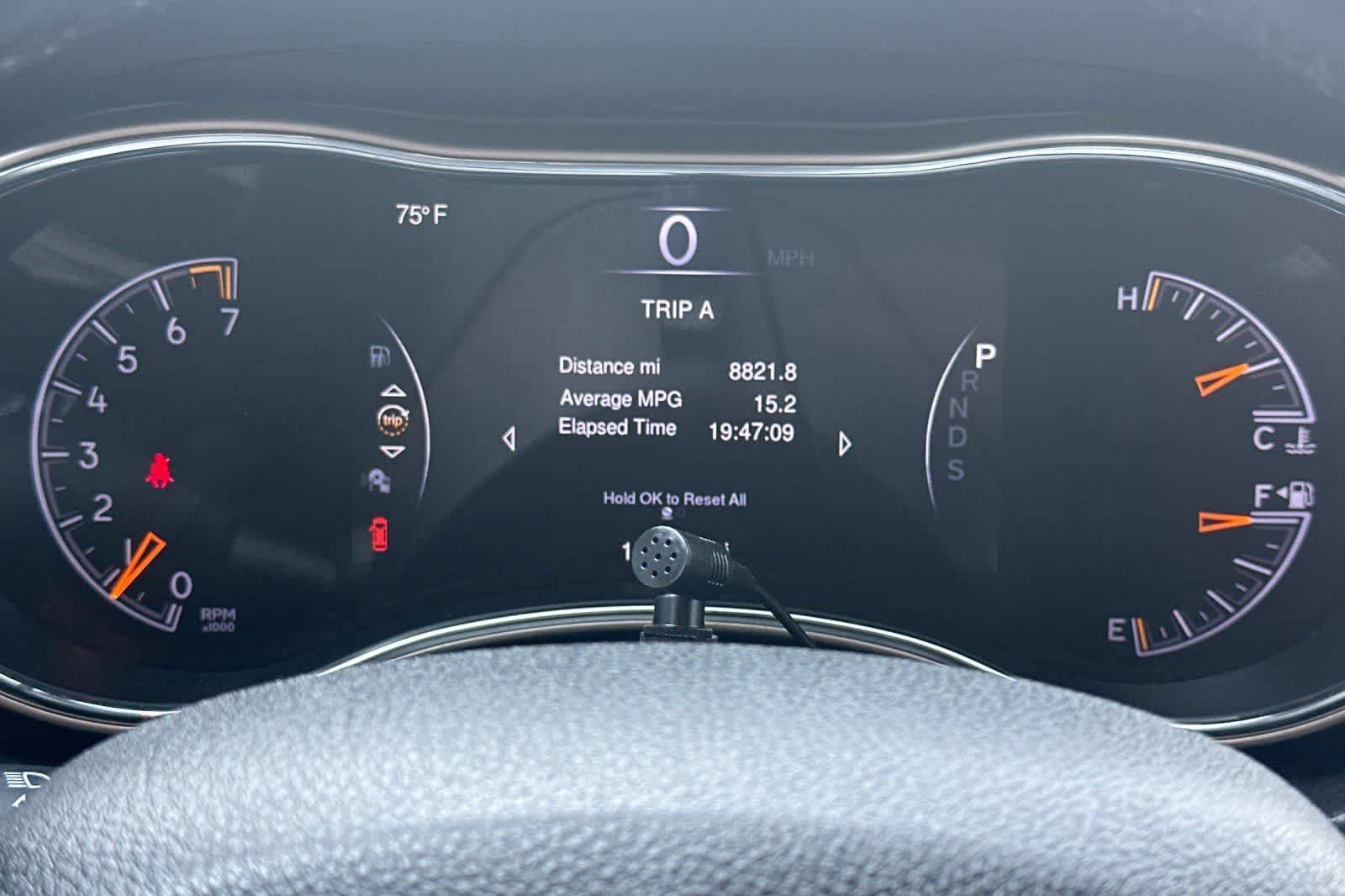 Used 2014 Jeep Grand Cherokee Limited w/ Luxury Group II AWD/4WD image 28