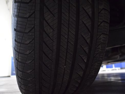 Used 2021 Mercedes-Benz C 300 4MATIC Sedan w/ Premium Package image 33