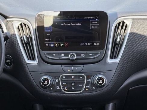 Used 2024 Chevrolet Malibu LT FWD image 17