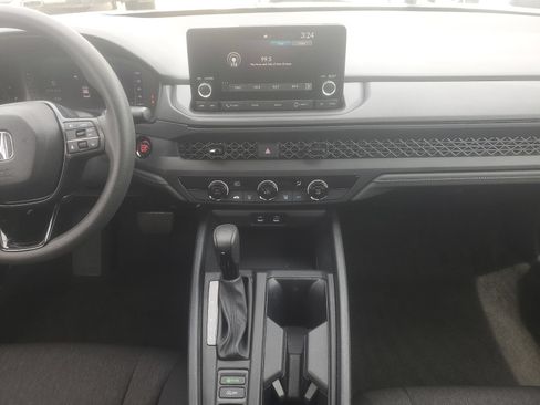 Used 2024 Honda Accord LX image 11