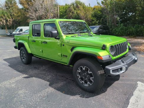 New 2026 Jeep Gladiator Sport image 2